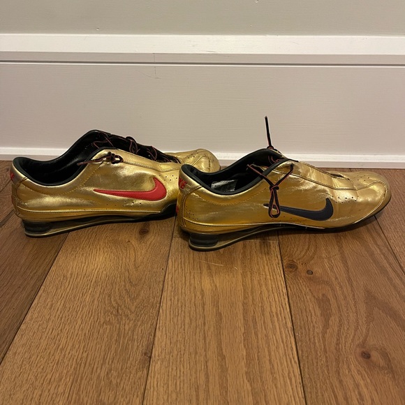 Nike Michael Johnson’s Golden Shoes - Picture 6 of 6